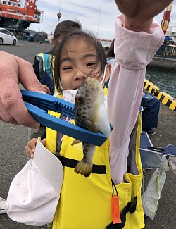 釣りLabo始動。初めての釣り体験。みてw釣れたよw